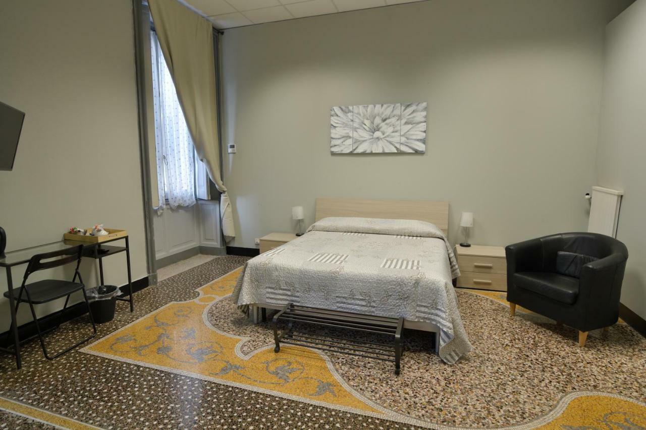 Check-Inn Rooms Genova Centro Екстериор снимка